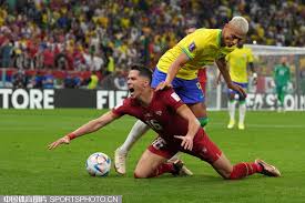 西并满怀期 西并满怀期